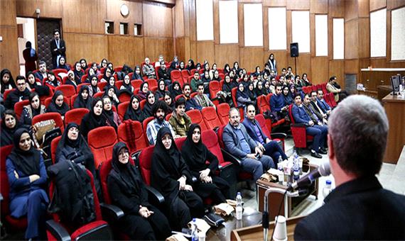 همایس چالش‌ها و آسیب‌های هم خانگی در دانشجویان در دانشگاه تبریز برگزار شد