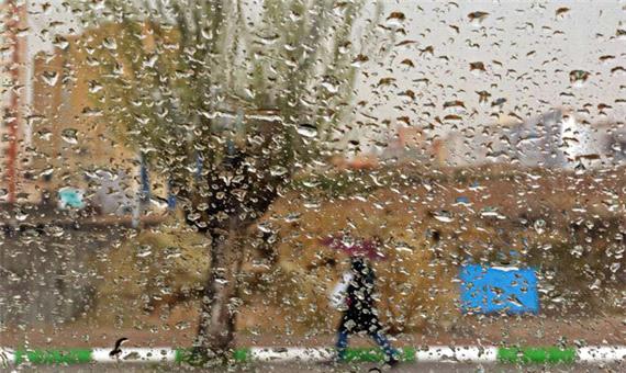 رگبار باران و رعد و برق در آذربایجان غربی/احتمال وقوع سیلاب