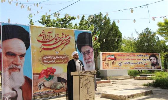 امام جمعه تکاب: دشمنان اتحاد و امید ملت ایران را نشانه گرفته اند