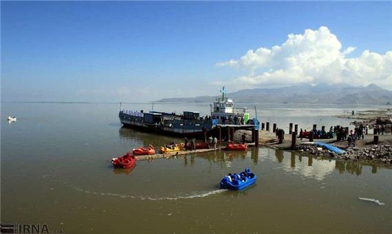 توقف ورود آب به دریاچه ارومیه در فصل گرما طبیعی است