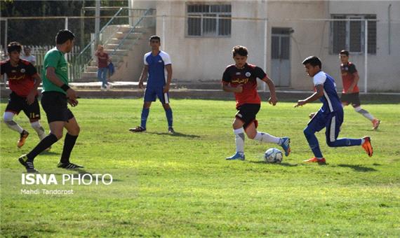 راهیابی تیمهای ماکو و سلماس به مرحله نهایی مسابقات فوتبال نوجوانان آذربایجان غربی
