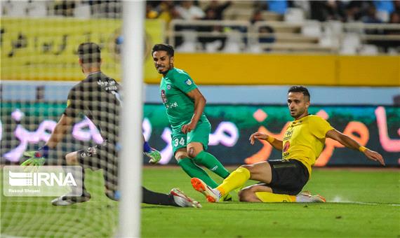 تیم فوتبال کشاورز بوکان مقابل طلایه‌داران بوئین‌زهرا به پیروزی رسید