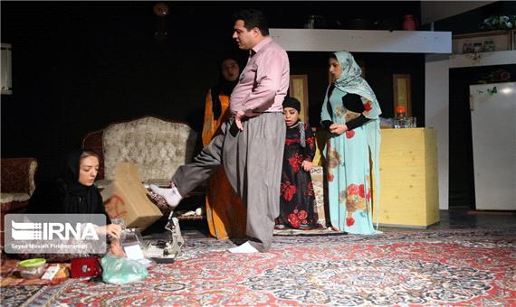 درخشش هنرمندان مهابادی در جشنواره بین‌المللی تئاتر سقز