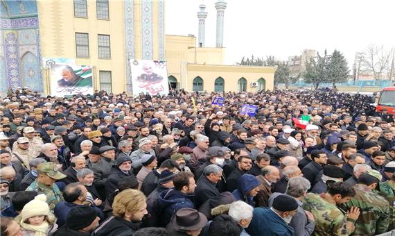 راهپیمایی حمایت از اقتدار و صلابت نظام در آذربایجان‌غربی برگزار شد