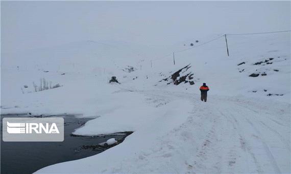 برف راه 11 روستای آذربایجان‌غربی را مسدود کرد