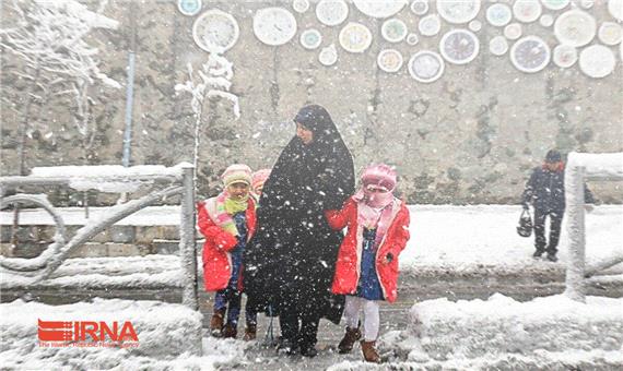 تعطیلی برخی از مدارس آذربایجان‌غربی در پی بارش برف و برودت هوا