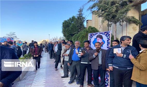 17 هزار نفر در آذربایجان‌شرقی رای خود را به صندوق انداختند