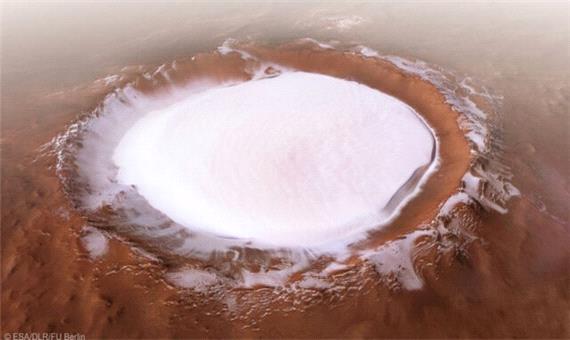 تصویر کارت‌پستالی مریخ برای تعطیلات زمستانی