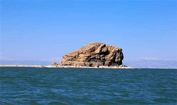 سطح تراز دریاچه ارومیه به 1271 متر و 27 سانتیمتر رسید