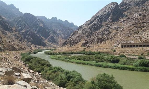 آغاز بازگرداندن 25 هکتار اراضی آب رفته ایران