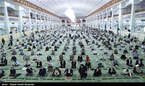 نماز جمعه تبریز پس از ماه‌ها تعطیلی کرونایی با رعایت پروتکل‌های بهداشتی برگزار شد+تصاویر‌