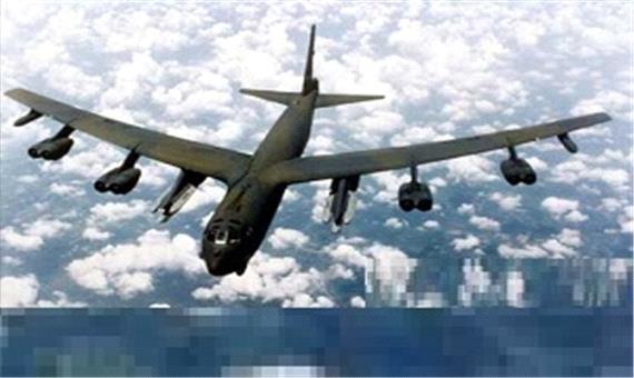 پرواز دو بمب‌افکن بی-52 به سوی خلیج‌فارس
