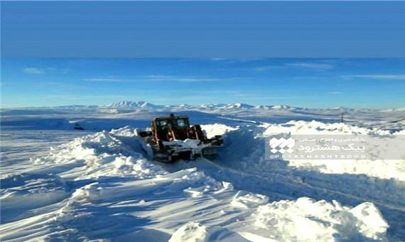 عکس/ نمایی از ارتفاع برف در منطقه سهند آباد هشترود