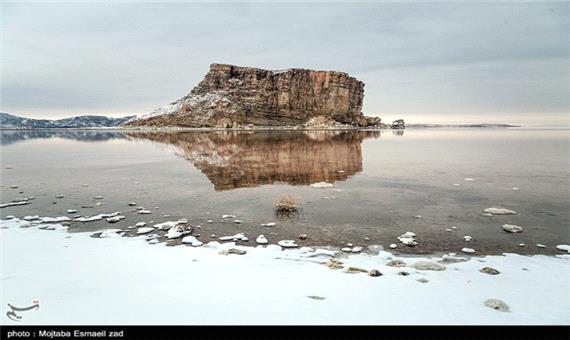 وسعت دریاچه ارومیه 28 کیلومتر مربع کاهش یافت؛ آغاز رهاسازی آب به سمت دریاچه