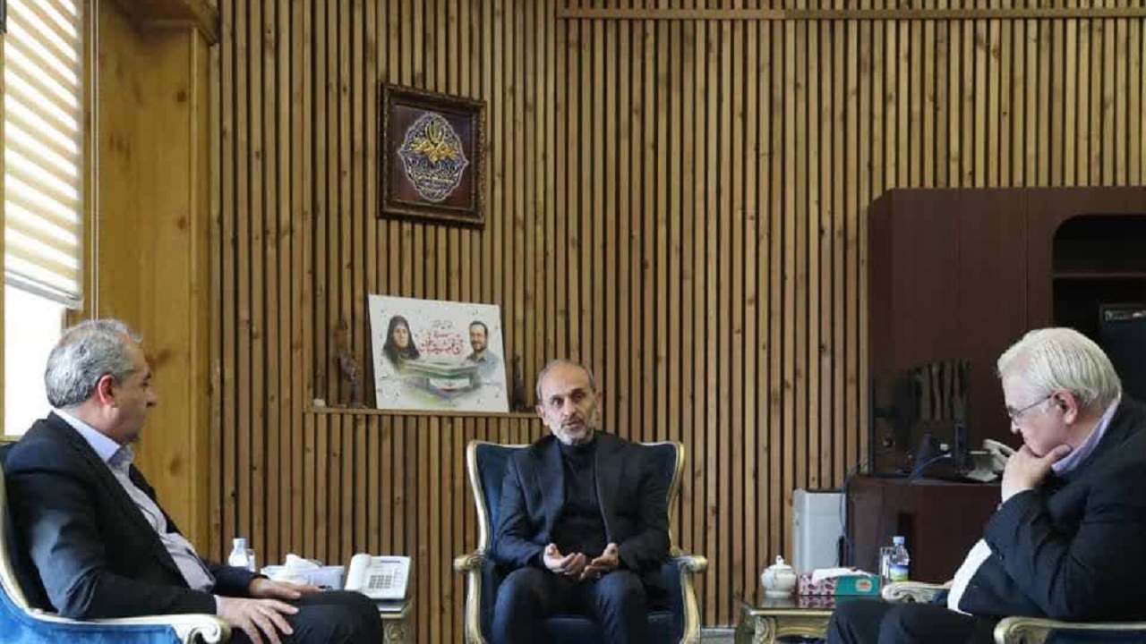 پیام آذری