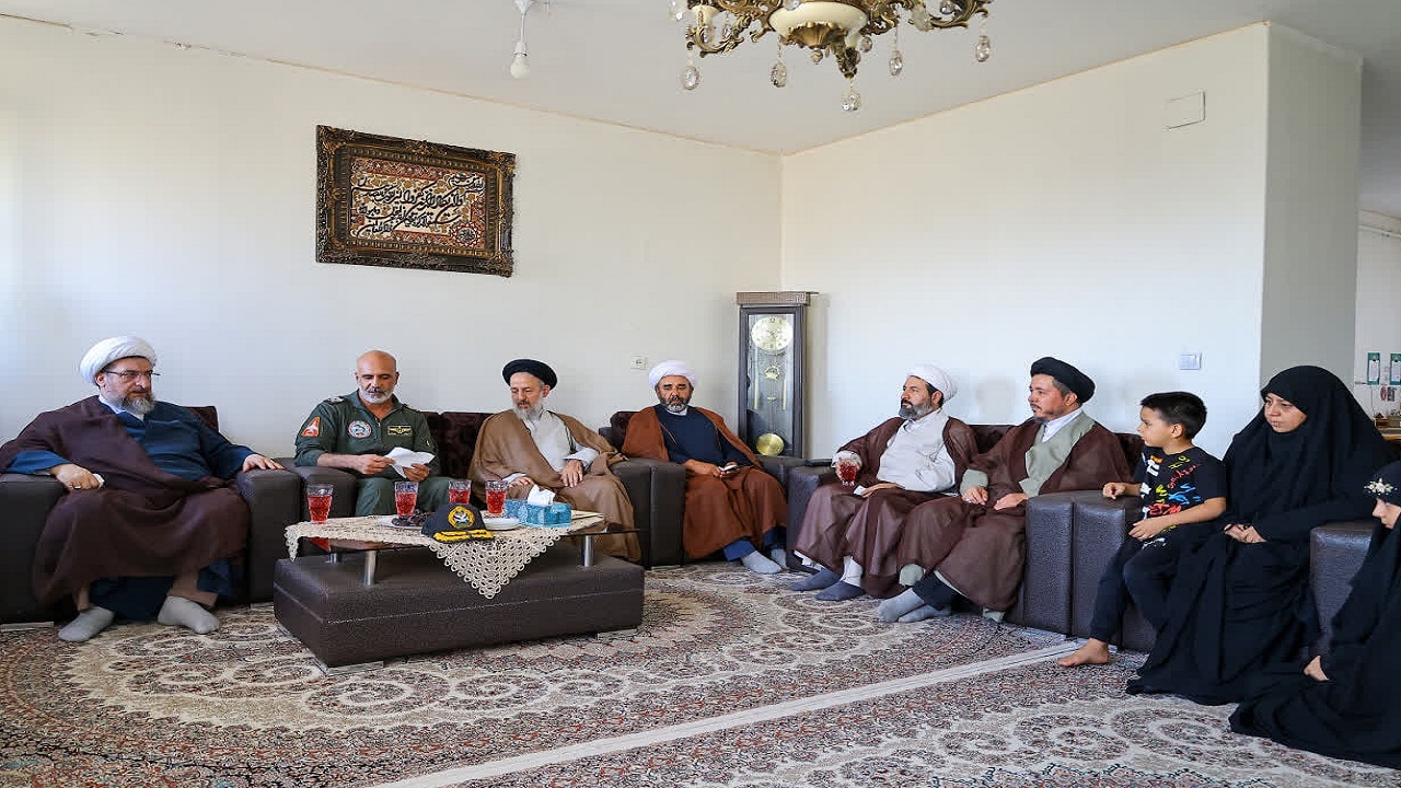 پیام آذری