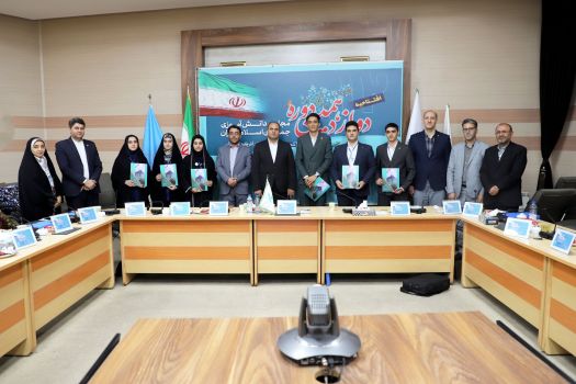 اعطای اعتبار نامه نمایندگان دوازدهمین  دوره مجلس دانش‌آموزی جمهوری اسلامی ایران از استان آذربایجان شرقی