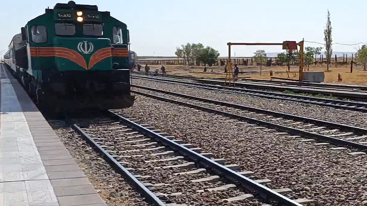 پیام آذری