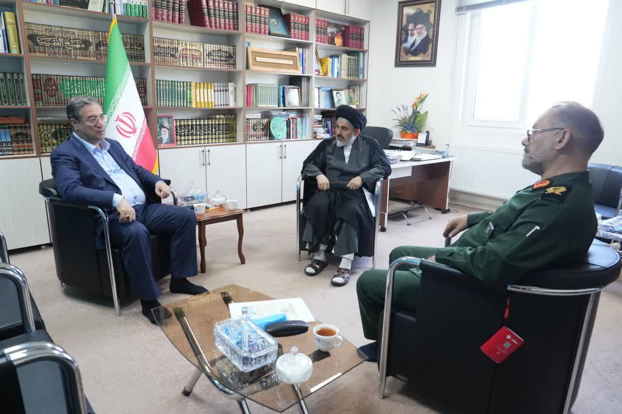 پیام آذری
