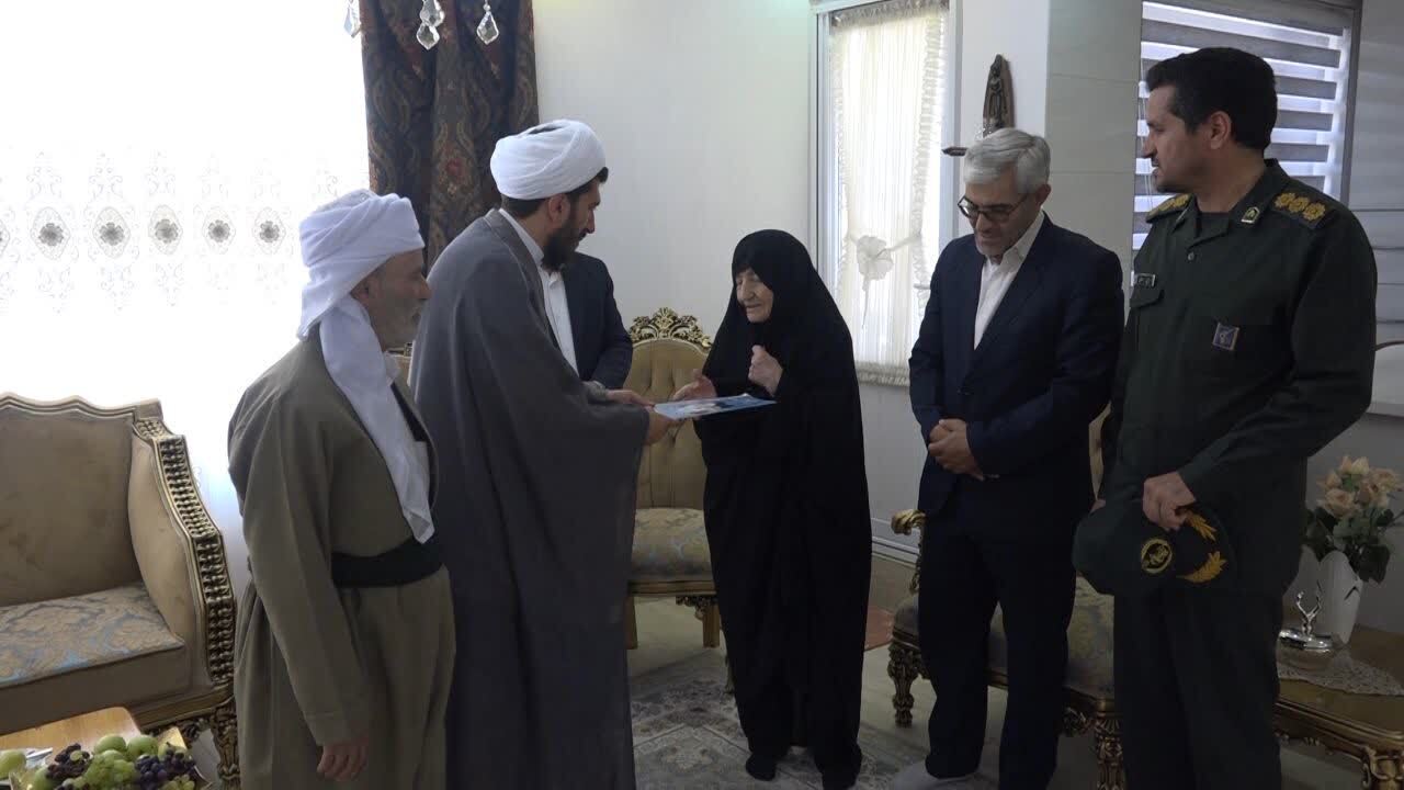 پیام آذری