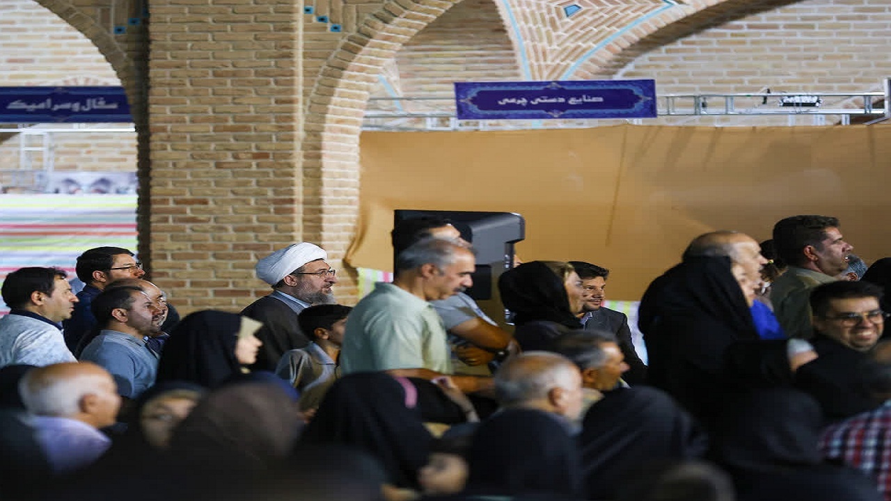 پیام آذری