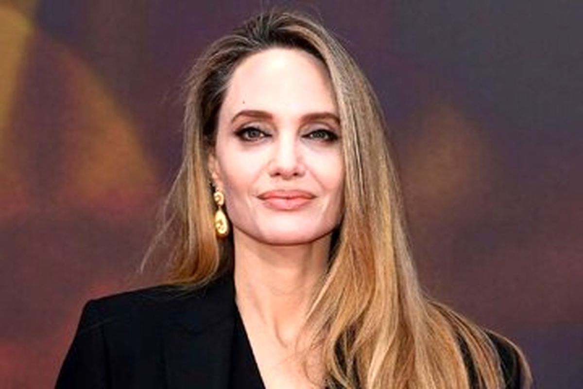 استایل آنجلینا جولی در خط مقدم جنگ در اوکراین/ جنجال محافظ آنجلینا جولی در اوکراین/ عکس