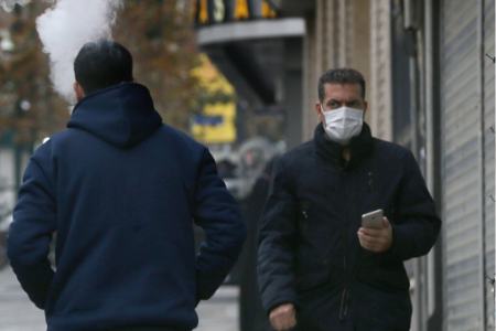 معاون وزارت بهداشت: هوای آلوده شیوع آنفلوآنزا را ۱۰ برابر می‌کند | مینو محرز: مردم از خانه بیرون نیایند