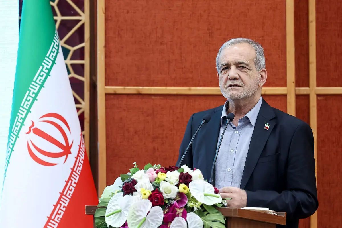 توضیح پزشکیان درباره گرانی بنزین،حجاب،سیم‌کارت‌ سفید | پول ما مشخص است، اما توقعات زیاد است