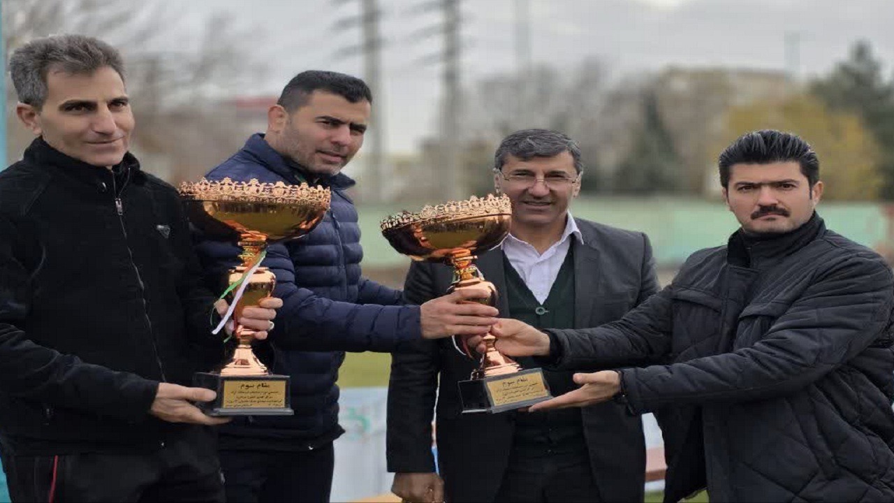 درخشش تیم لواشک پارنای شبستر در مسابقات سرکل کبدی