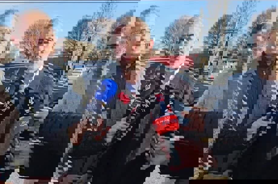 نیکزاد: ۸۵۰ میلیارد برای تکمیل بیمارستان نجف زاده اردبیل اختصاص یافت