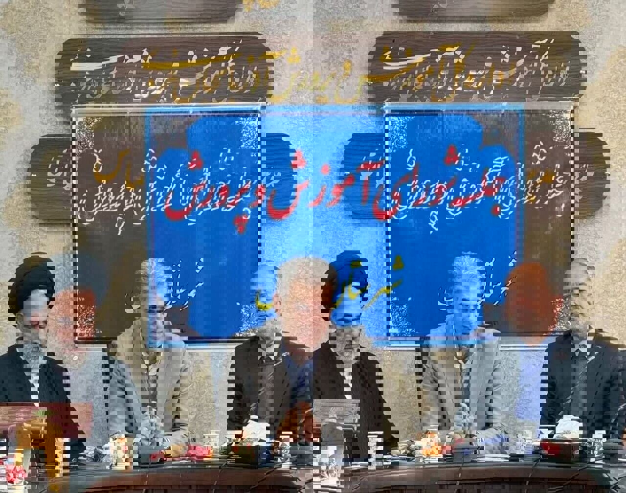 علایی: مدارس کانکسی سلماس جمع آوری شود