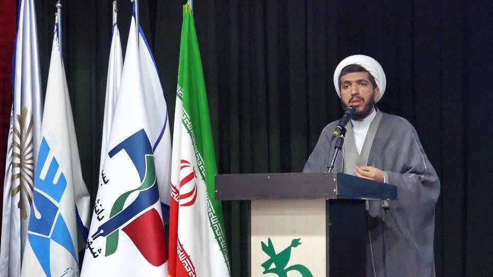 همایش وحدت حوزه و دانشگاه در تکاب برگزار شد