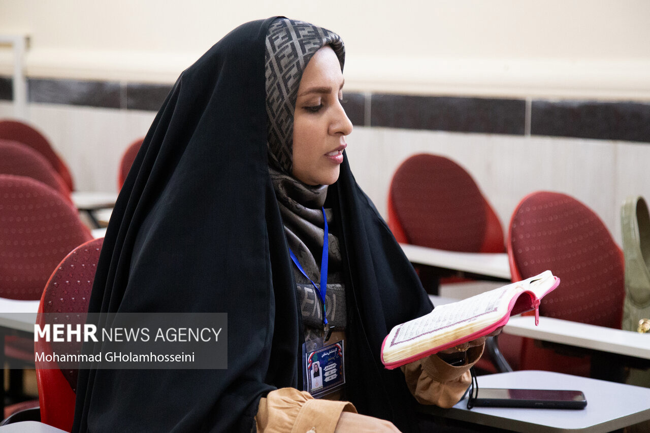 برگزاری دوره تربیت داور «حُسن حفظ» آزمون‌های عمومی دارالقرآن در تبریز