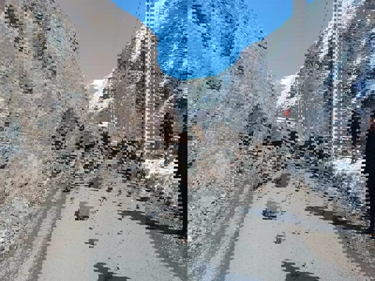 تردد قطارها در شمال‌غرب متوقف شد