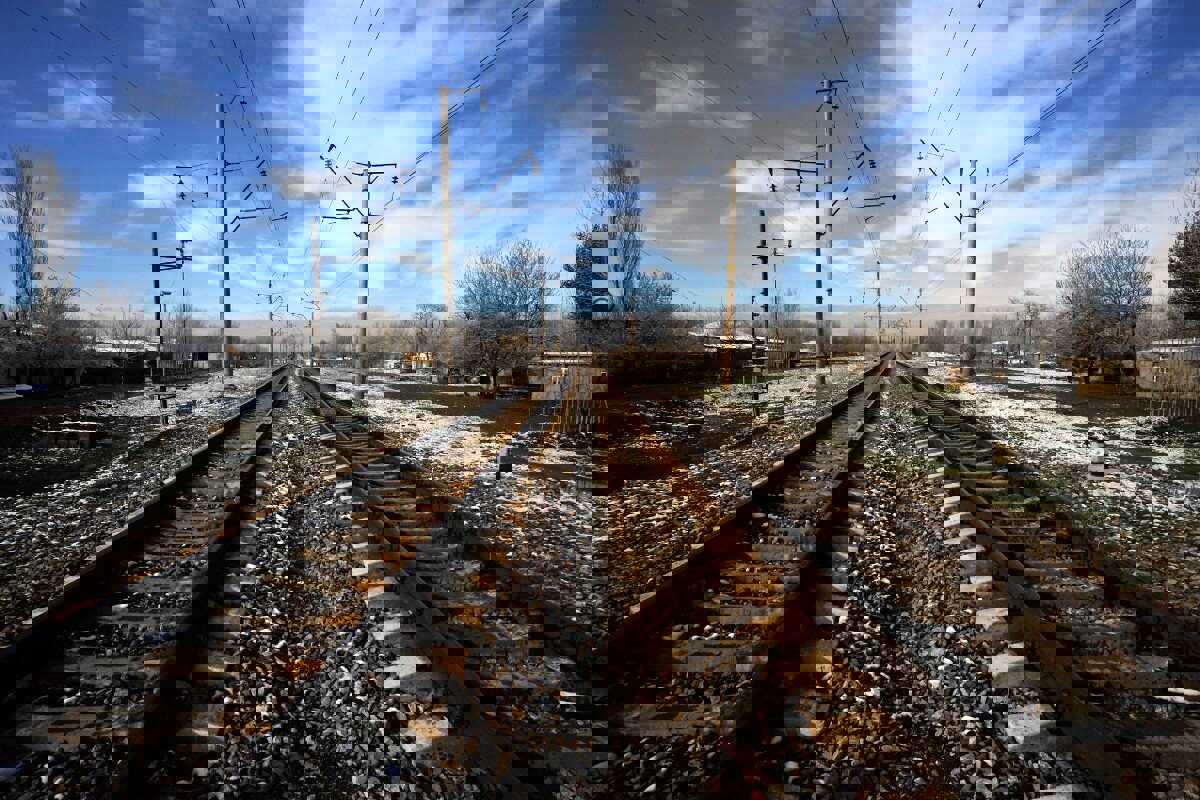 بازگشایی مسیر ریلی قرانقو–شیخ صفی پس از ریزش کوه