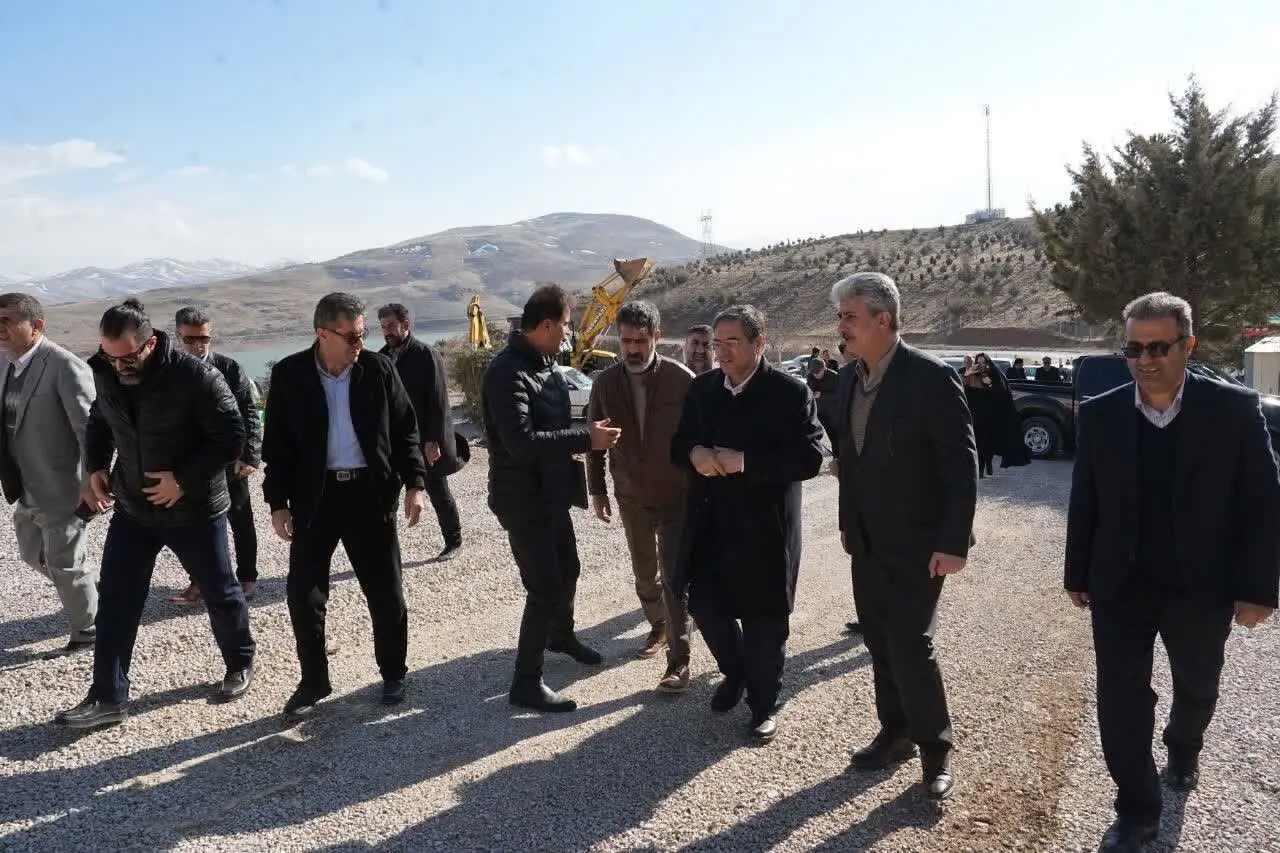 بازدید استاندار آذربایجان‌غربی از روند احداث مجتمع گردشگری و تفریحی مهاباد