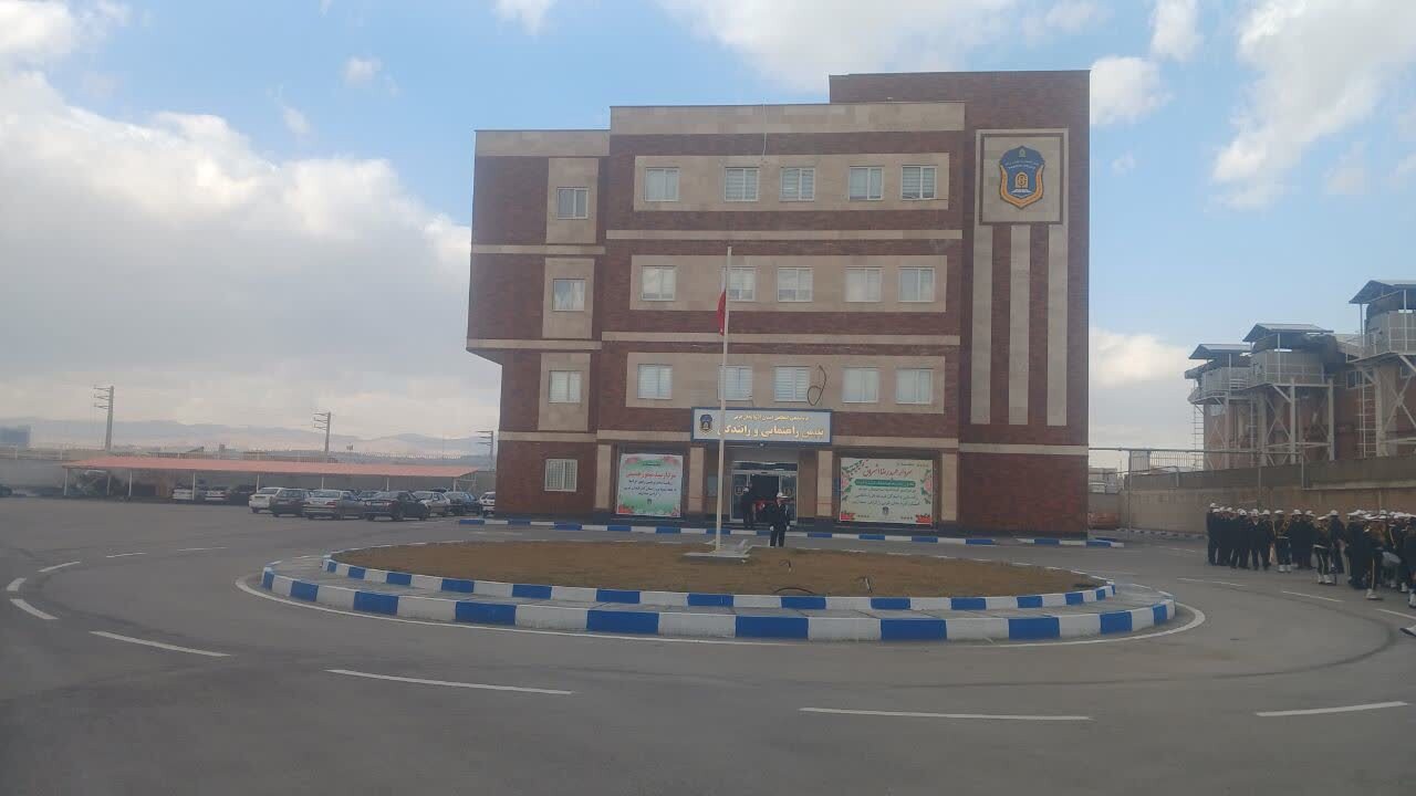 کاهش زمان انتظار مردم در مراکز تعویض پلاک به ۳۰ دقیقه