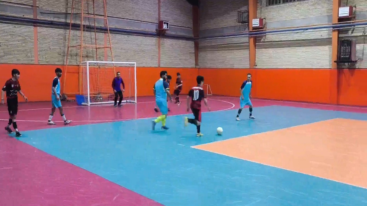 تیم حوزه شهید باکری قهرمان مسابقات فوتسال در سراب