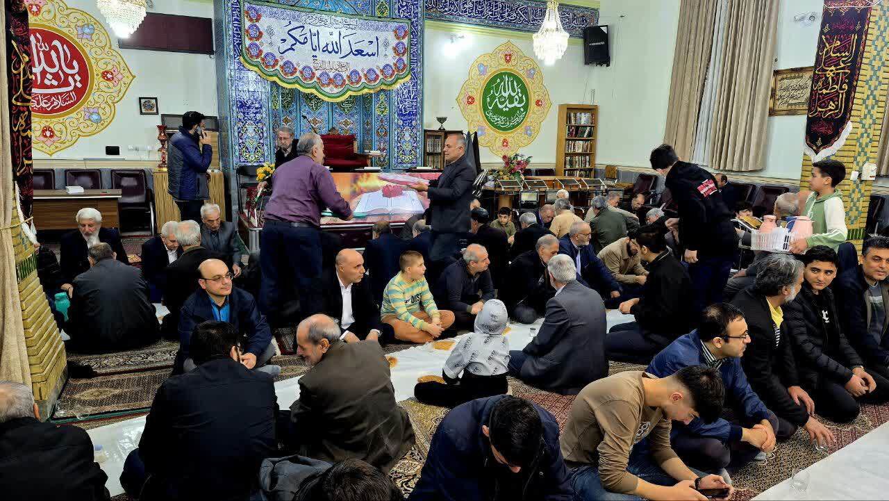 مسجد المهدی ارومیه و ترویج سنت نیک افطاری ساده