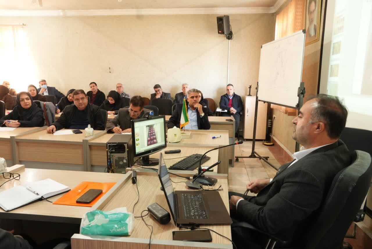 آغاز آموزش‌های تخصصی باغبانی در آذربایجان‌غربی؛ گامی مؤثر برای کاهش ضایعات محصولات باغی