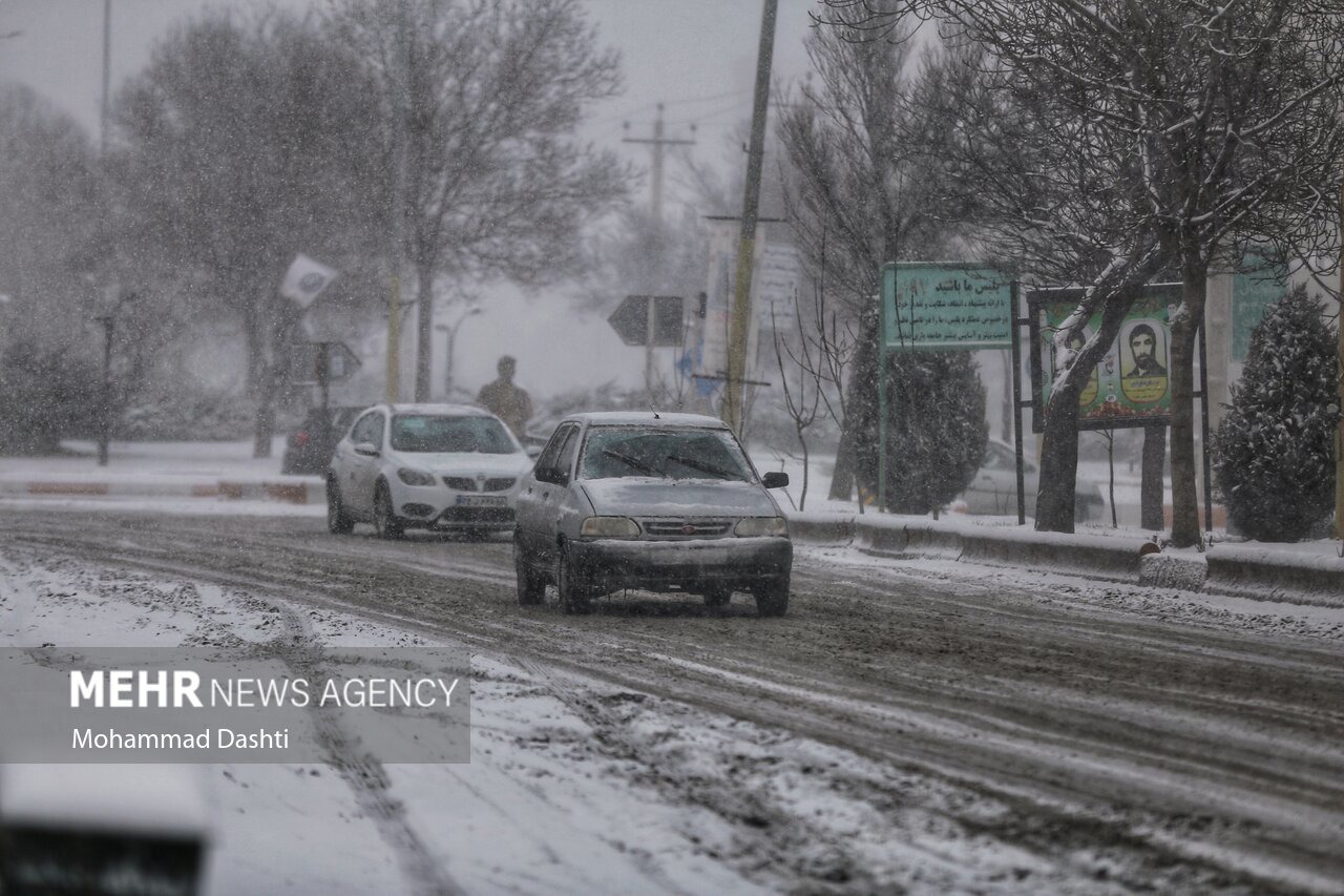 ورود سامانه بارشی به آذربایجان غربی؛ برف وکولاک در راه است