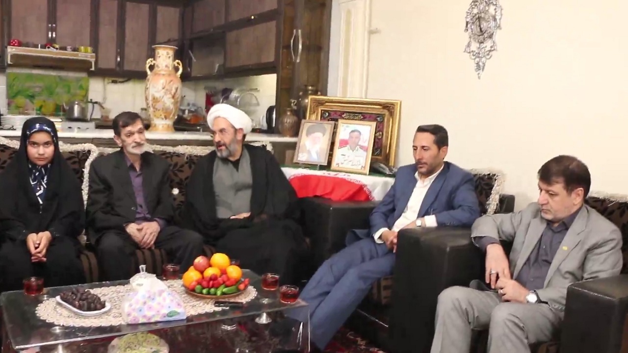 پیام آذری