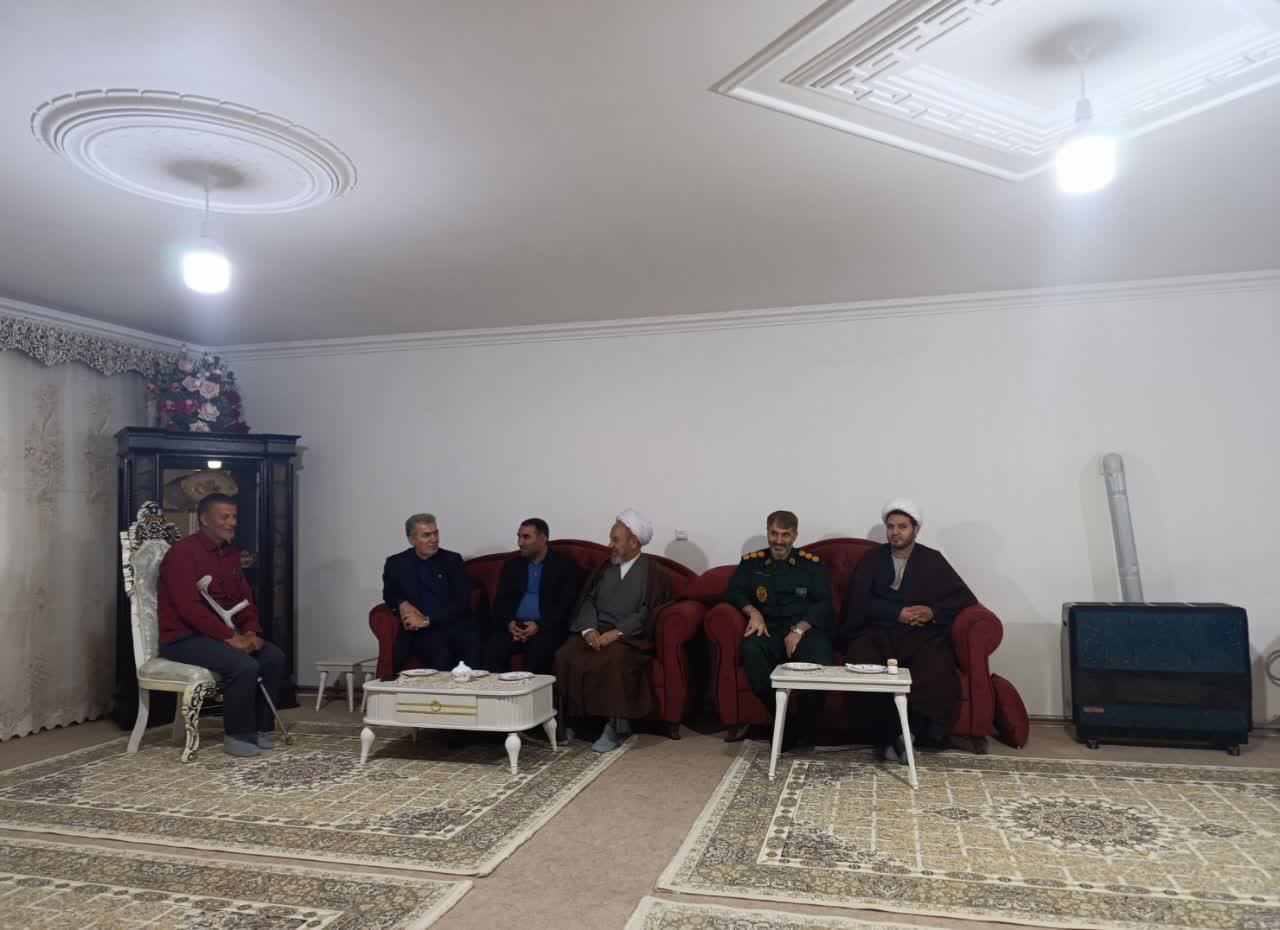 پیام آذری