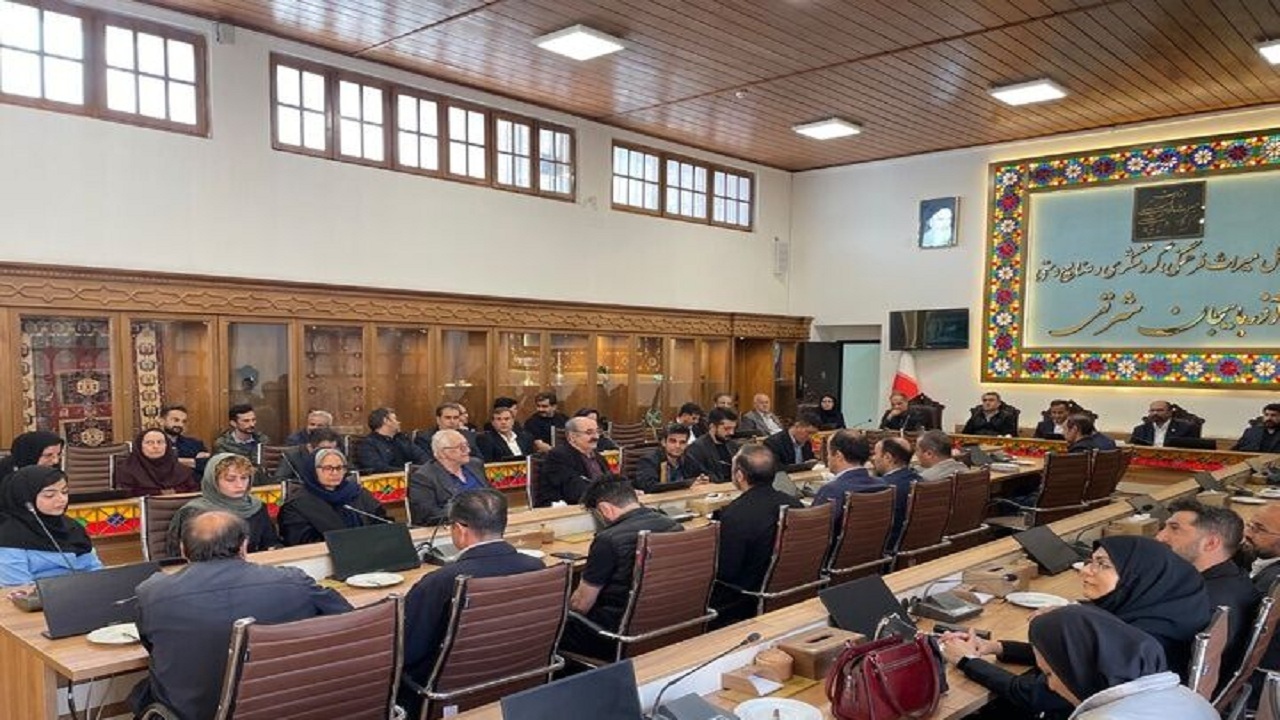 پیام آذری