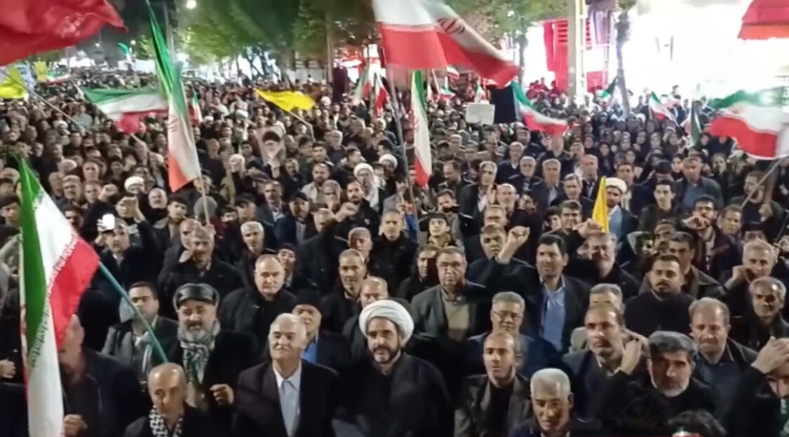 مردم‌ میاندوآب در تجمع ۸۷ شبانه فریاد «الله اکبر» سردادند