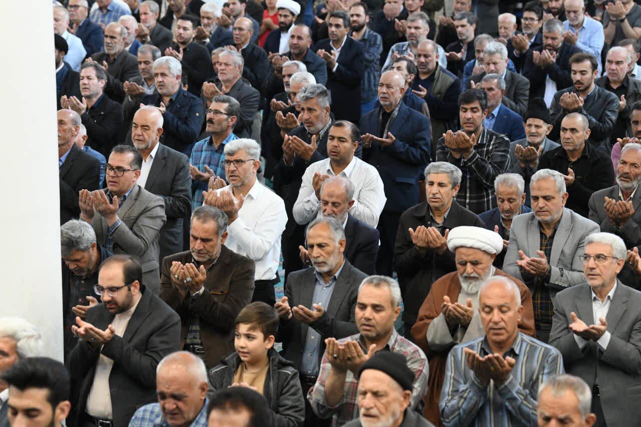 آذربایجان غربی به قنوت ایستاد