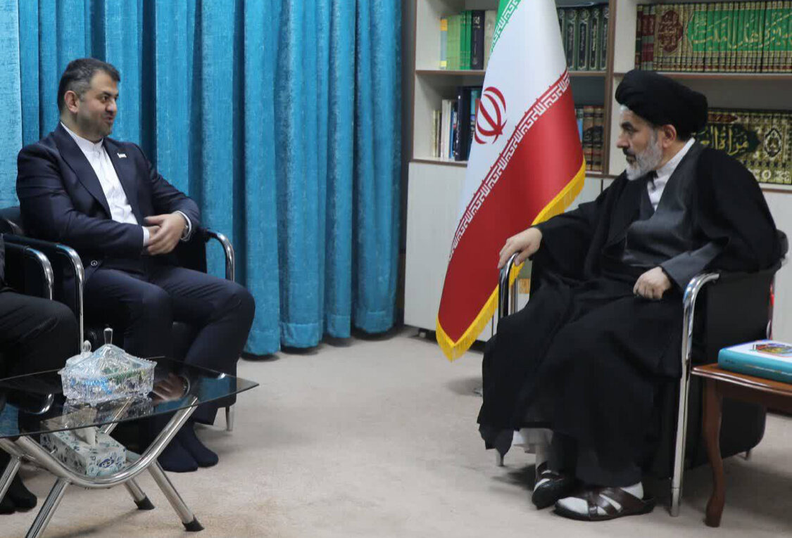 قریشی: دفاع شهردار از شهدای کودک میناب در شانگهای، افتخار ملی بود