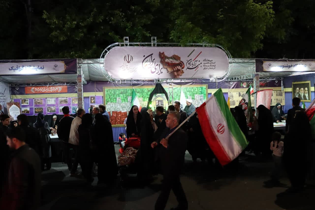 برپایی نمایشگاه عکس با موضوع رحلت امام خمینی(ره) و قیام ۱۵ خرداد