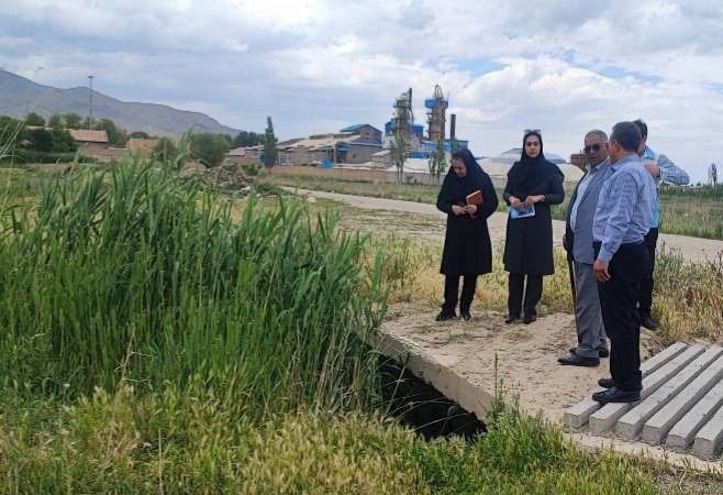 بررسی مزارع مشکوک به آبیاری باآبهای نامتعارف درنوشین شهر ارومیه