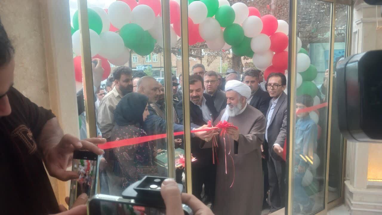 پیام آذری